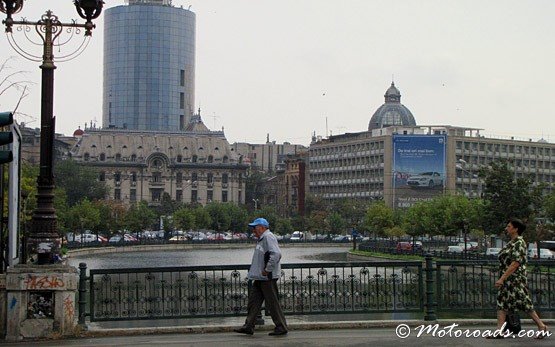 Puente en Bucarest